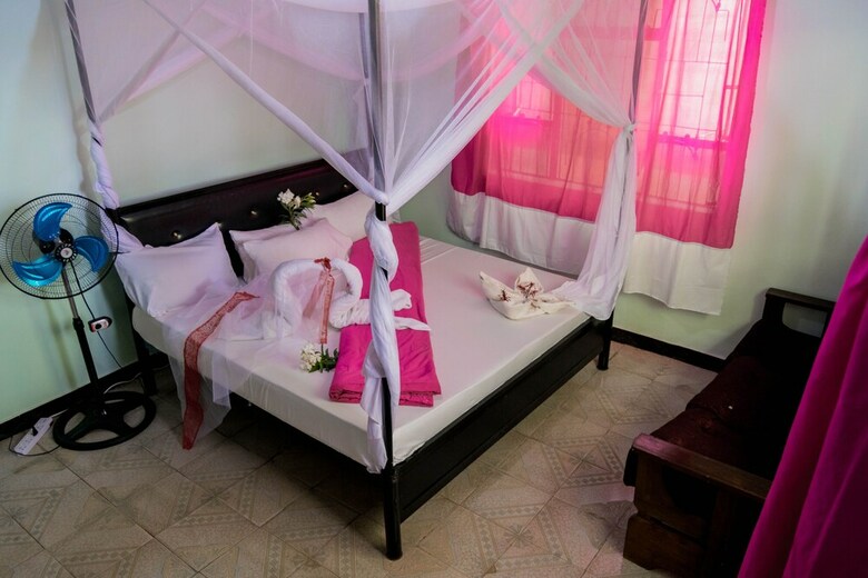 The Comfy Stay Hotel