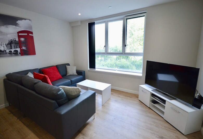 New Modern 2 Bedroom Bedminster Apartment