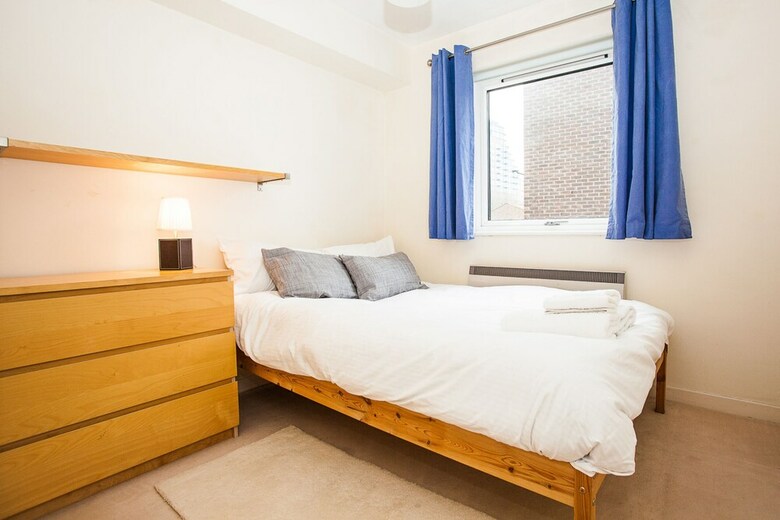Quiet 3 Bedroom Apartment With Stunning Views