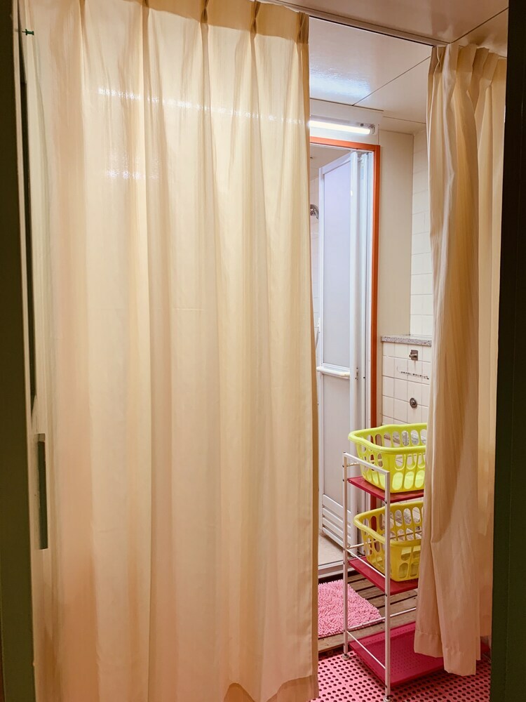 Hostal Guesthouse Shiawaseeki -hostel-