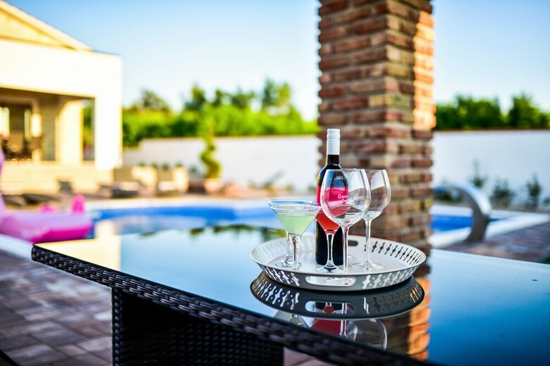 Villa Mary With Pool And Sauna