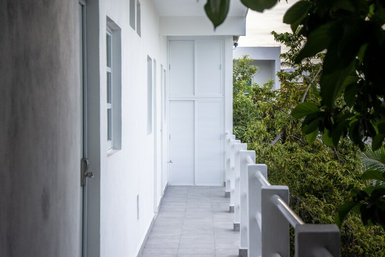Av. 25 Apartments