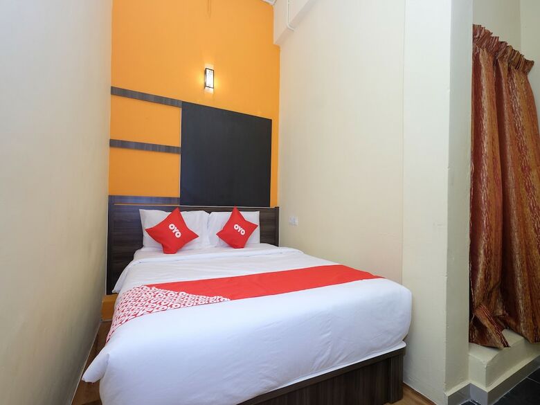 Hotel Oyo 44029 Tudor Home Inn