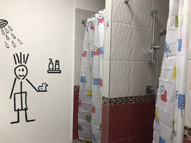 L-hotel