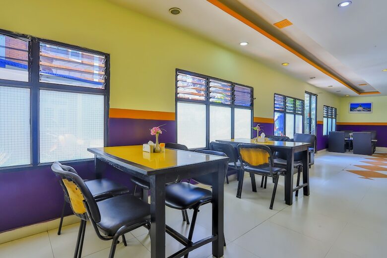 Oyo 472 Hotel Tapowan & Restaurant