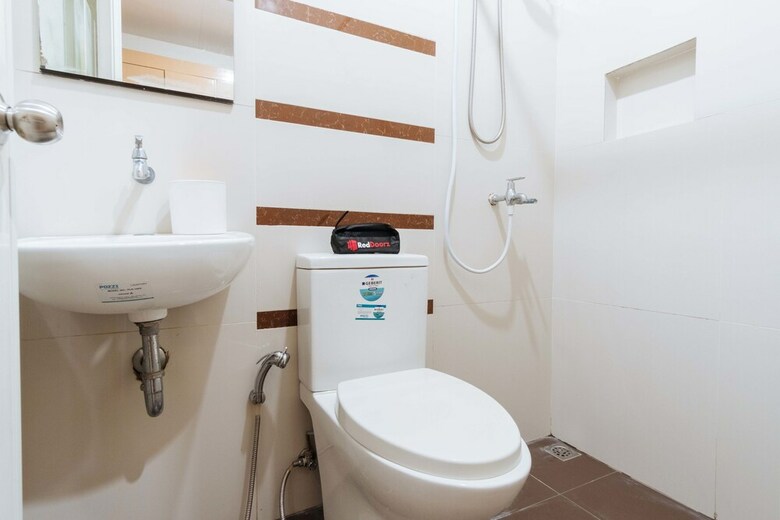 Hotel Reddoorz Plus Near Robinsons Place Manila