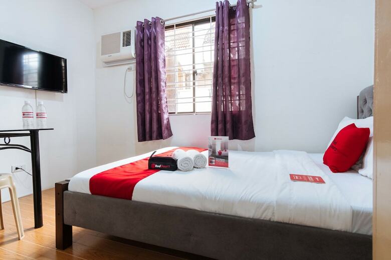 Hotel Reddoorz Plus Near Robinsons Place Manila