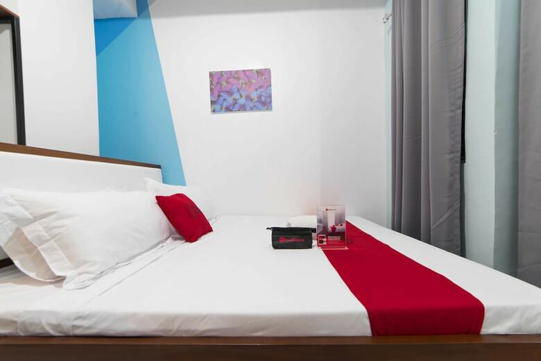 Hotel Reddoorz @ Padre Gomez Davao