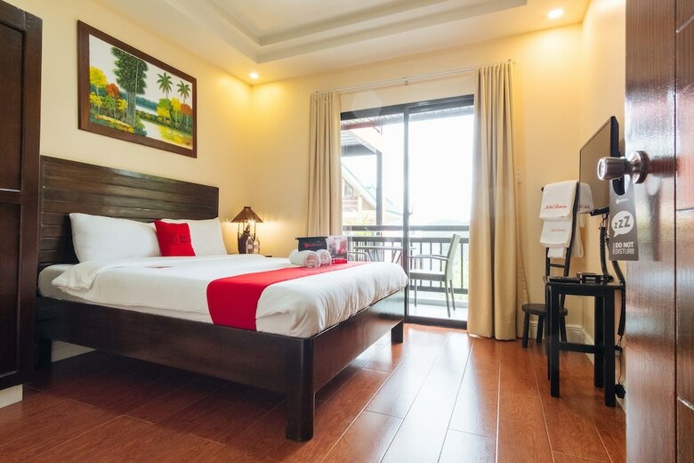 Hotel Reddoorz Premium @ Outlook Drive