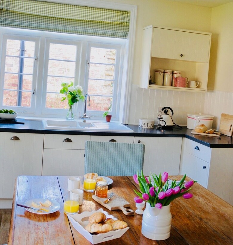 Stracey Cottage