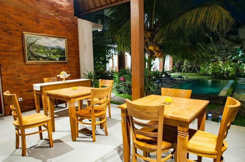 Bed & Breakfast Flamboyant Villa Ubud