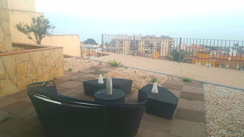 Hotel Rooms In Seafront Villa