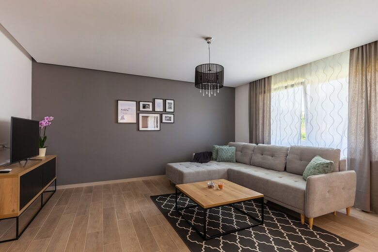 Hotel Rooms & Apartments Karlo