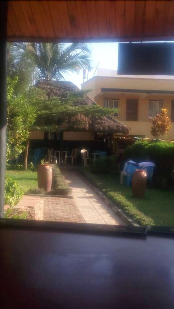 Jeliza Hotel