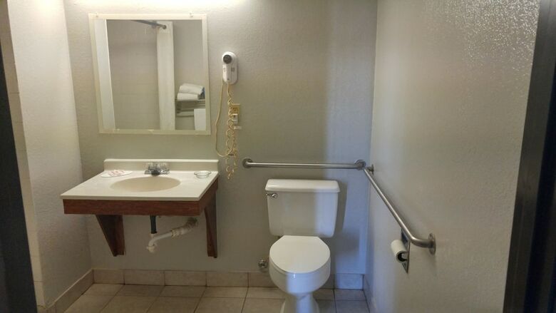 Hotel Super 8 By Wyndham Waynesboro
