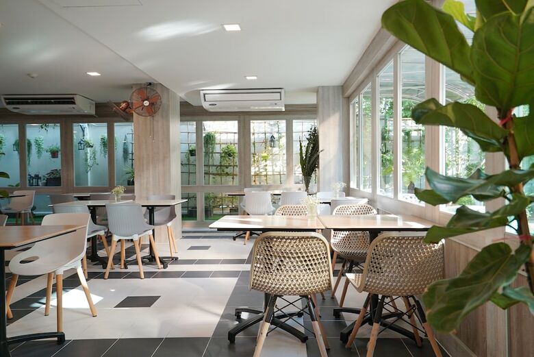 The Qube Fifty Hotel