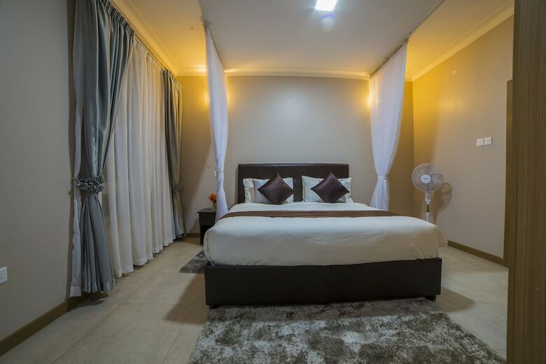Aparthotel Natra Apartments