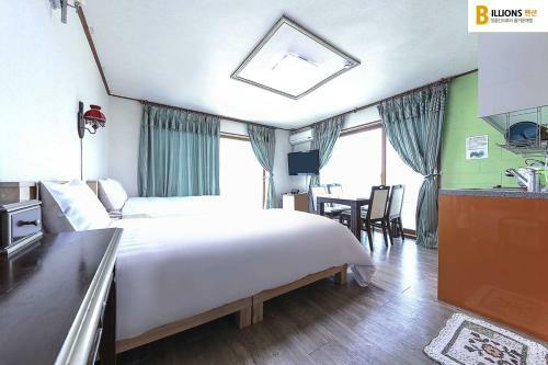 Hotel Billions Motel