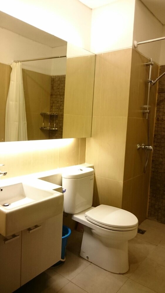Gp Plaza Apartment