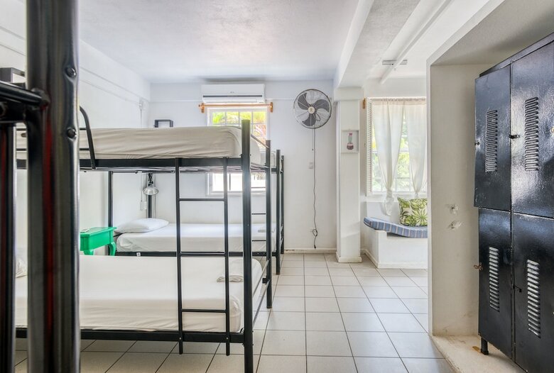 Hostal Selina Shared Manuel Antonio