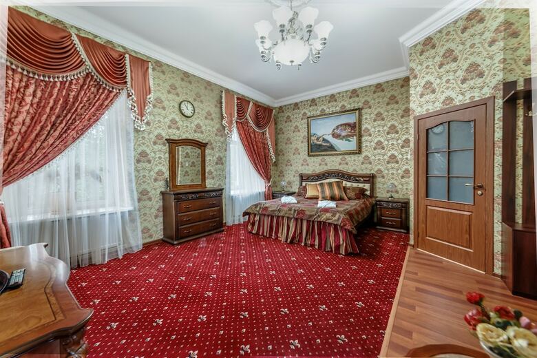 Hotel Queen Of Opera