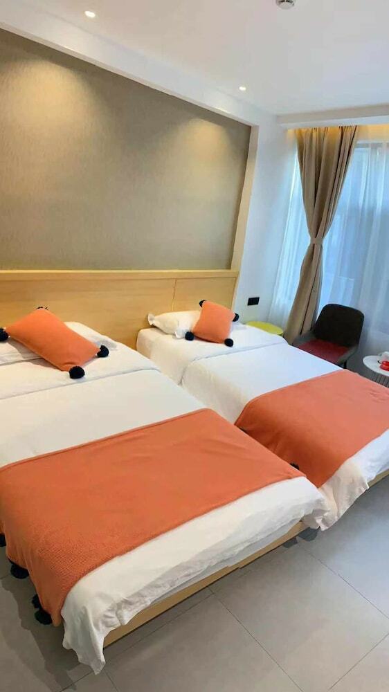 Jianyuechuangxiang Art Hotel