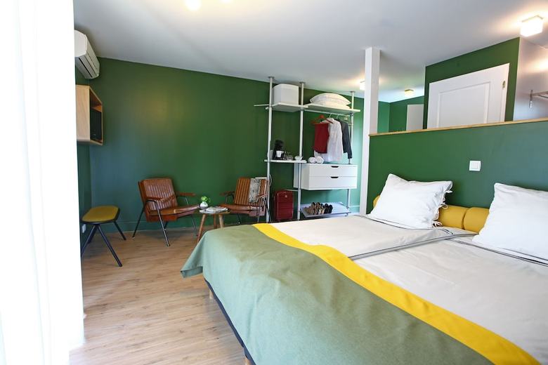 Hotel Lodge La Petite Couronne