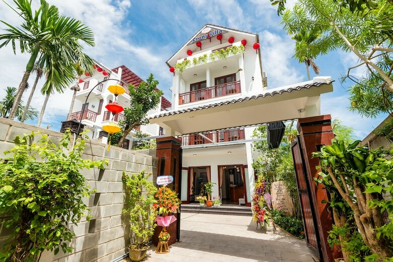 Hotel Crony Villa