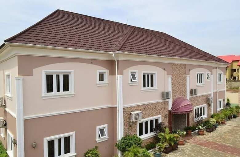 Hotel Auris Court Suites & Apartment