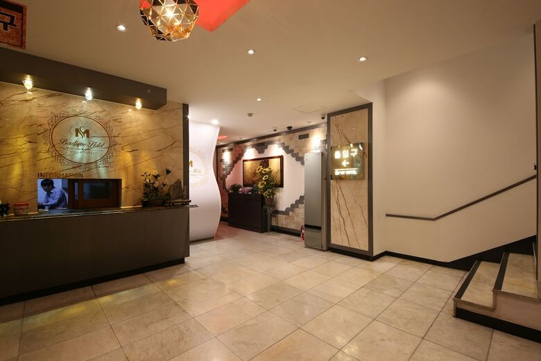 Hotel Midas