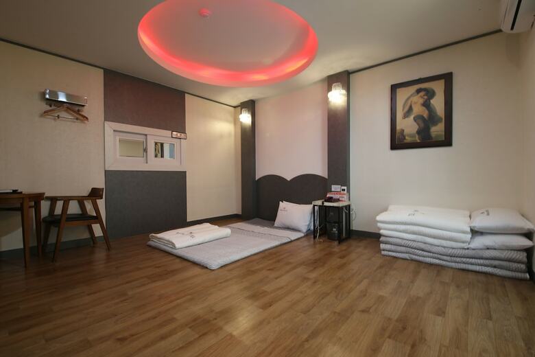 Hotel Midas