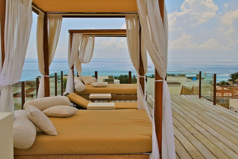Apartamentos Las Brisas Condominios