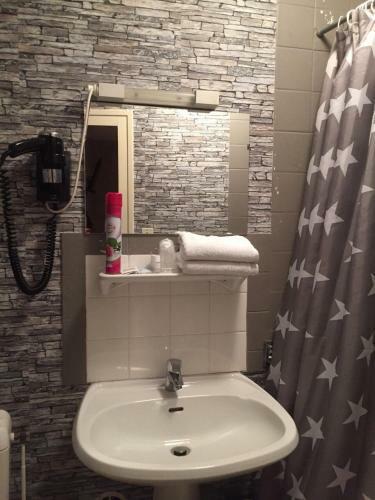 Hotel H�tel Du Commerce