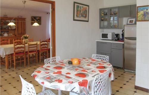 Holiday Home Le Clos Du Puit