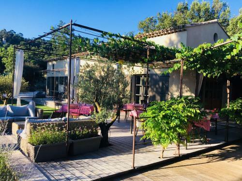 Bed & Breakfast Une Sieste En Luberon
