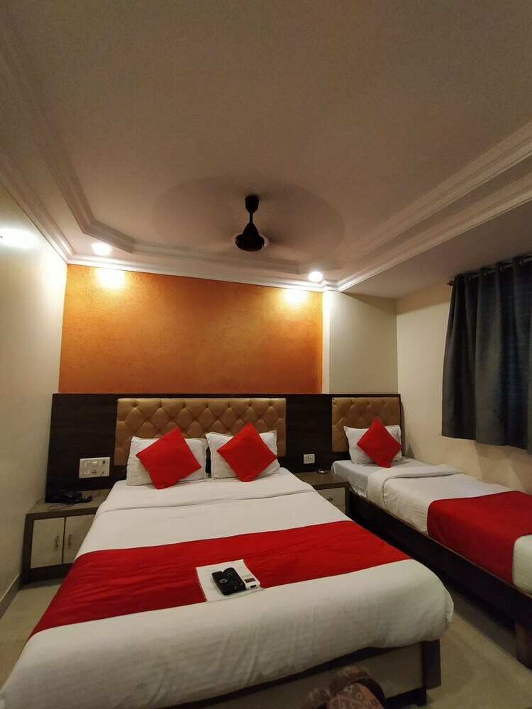 Hotel Highland Residency