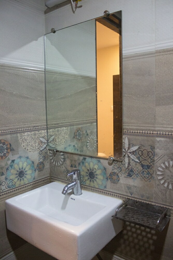 Hotel Highland Residency
