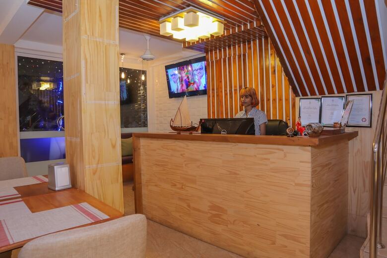 Hotel Holiday Park