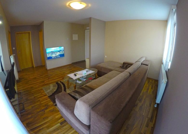 Hotel Apartments And Rooms Rea