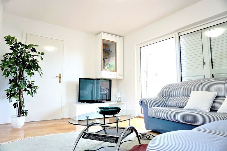 Hotel Apartments Milak