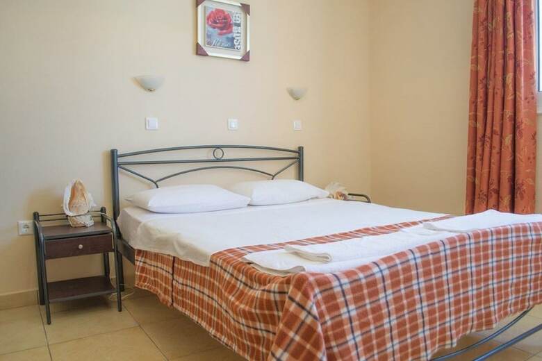 Apartamentos Dorana Trekking Hotel
