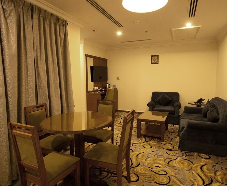 Rona Hotel