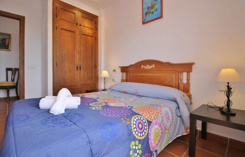 1053 Villa Seral