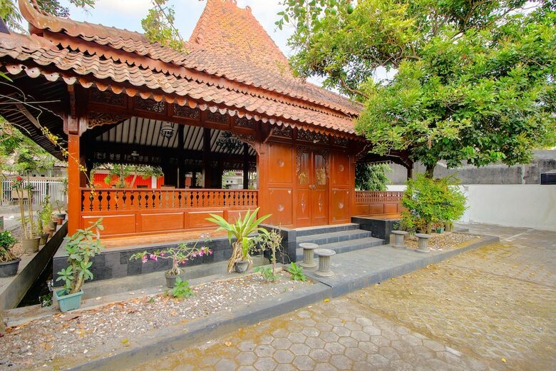Hostal Oyo 1473 Omah Tentrem Syariah