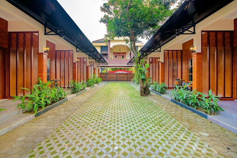 Hostal Oyo 1473 Omah Tentrem Syariah