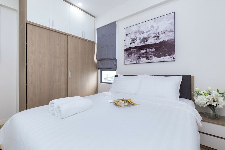 Ellie Apartment & Hotel
