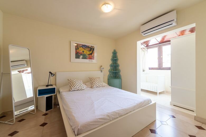 Great House With Pool Close To Beach