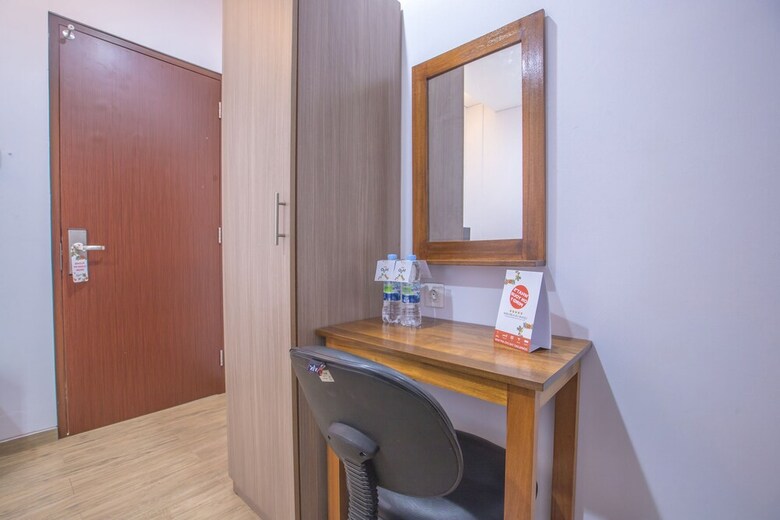 Hostal Oyo 1496 Weleri 07