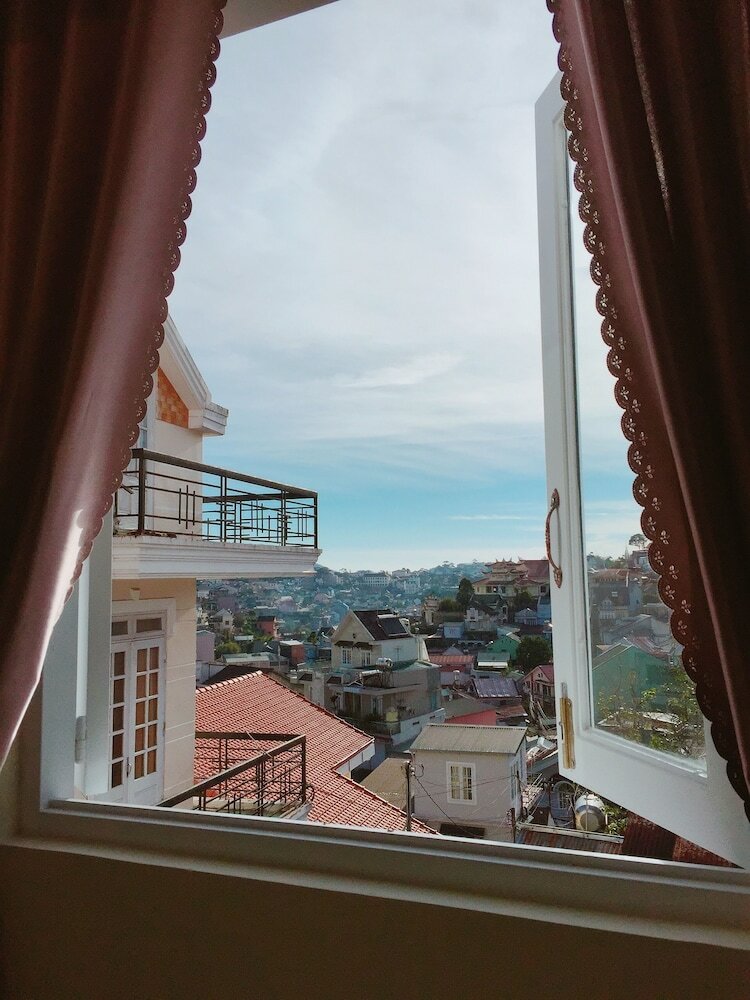 Hostal Big Home Dalat - Hostel