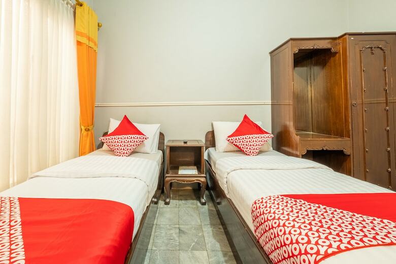 Hostal Oyo 1444 Hotel Patradisa